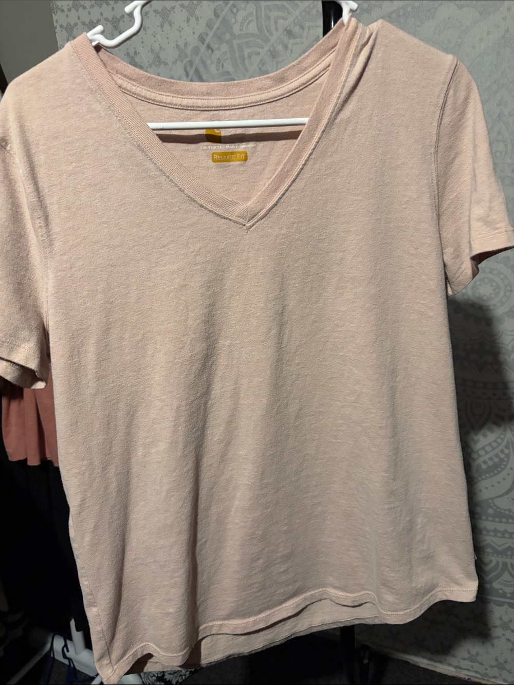 Carhartt Women’s V-Neck Tee Shirt Large 12/14 Dusty Pink Rose Relaxed Fit 104406